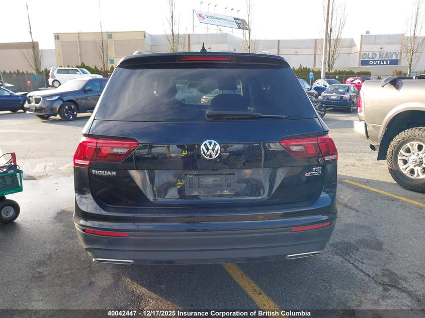 3VV0B7AX3JM102326 2018 VOLKSWAGEN TIGUAN photo no. 16