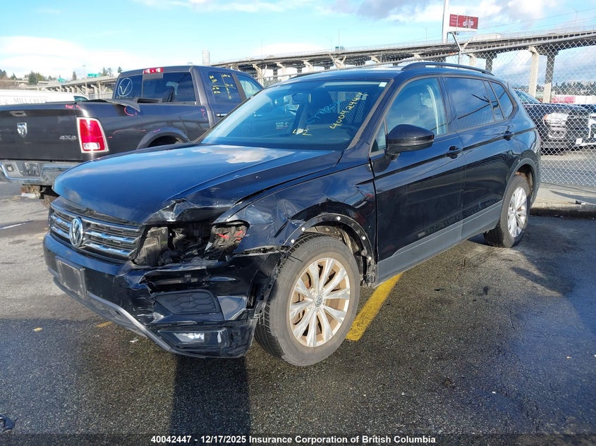 3VV0B7AX3JM102326 2018 VOLKSWAGEN TIGUAN photo no. 2