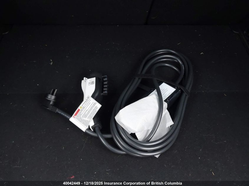 2025 Hyundai Kona VIN: KM8HE3A65SU027548 Lot: 40042449