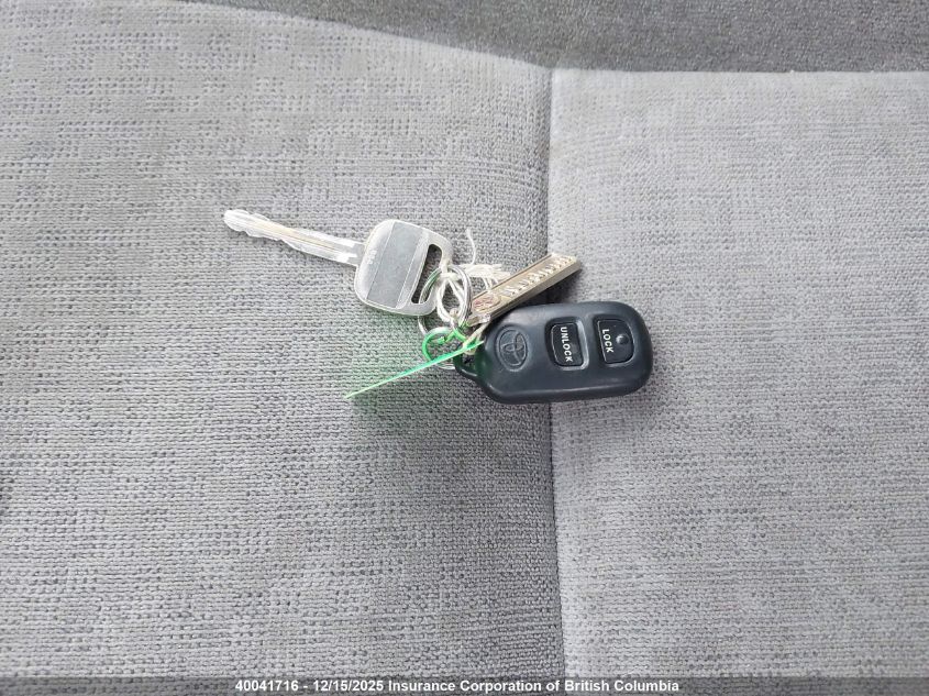 2004 Toyota Corolla Ce/Le/S VIN: 2T1BR32E64C815890 Lot: 40041716