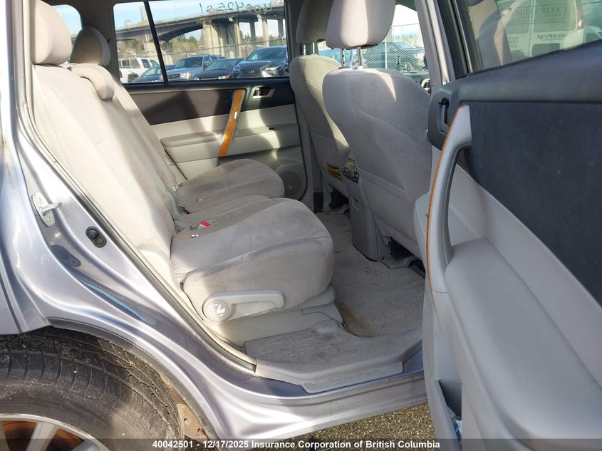 JTEEW41AX82002661 2008 TOYOTA HIGHLANDER photo no. 8