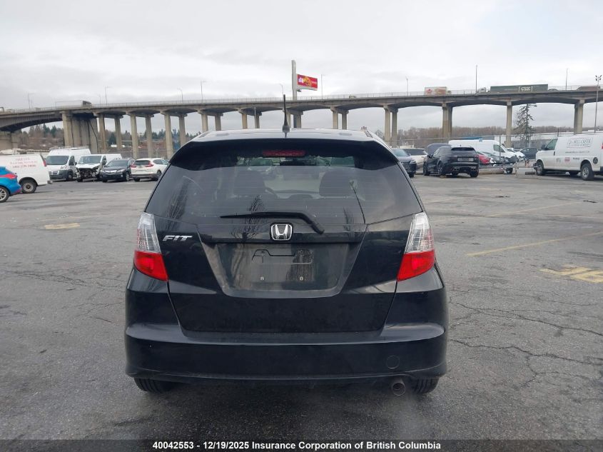 2010 Honda Fit VIN: JHMGE8H54AC804251 Lot: 40042553