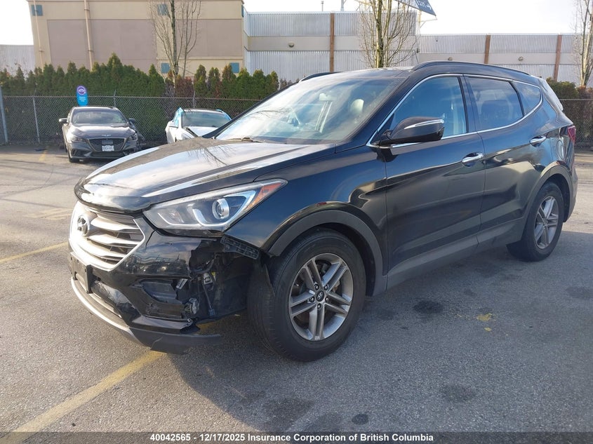 5XYZUDLB8HG453272 2017 HYUNDAI SANTA FE photo no. 2