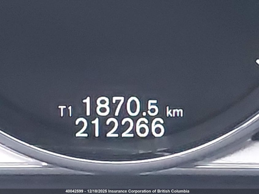 2015 Volvo V60 VIN: YV140MEL4F1232707 Lot: 40042599