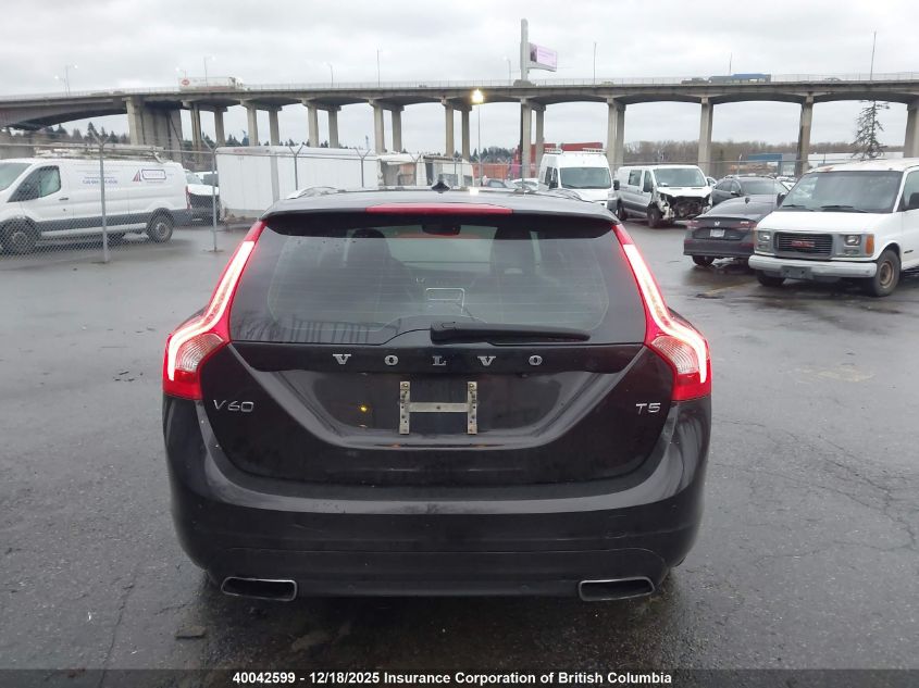 2015 Volvo V60 VIN: YV140MEL4F1232707 Lot: 40042599