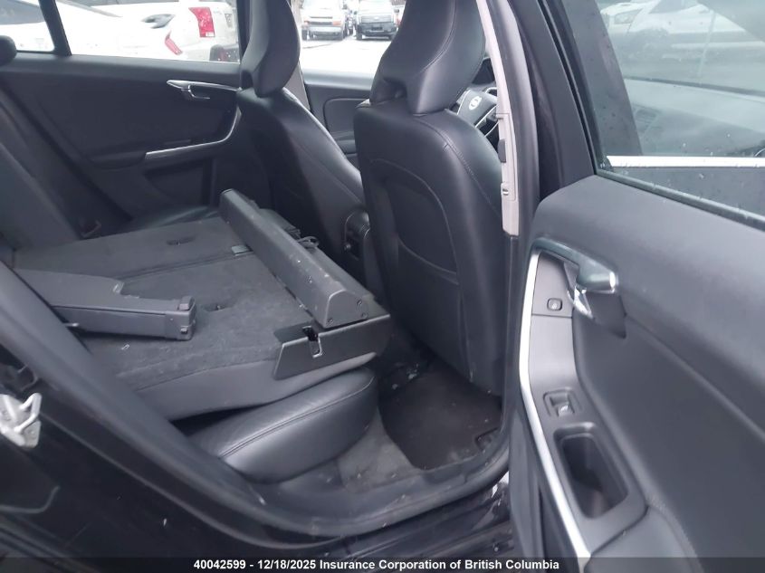 2015 Volvo V60 VIN: YV140MEL4F1232707 Lot: 40042599