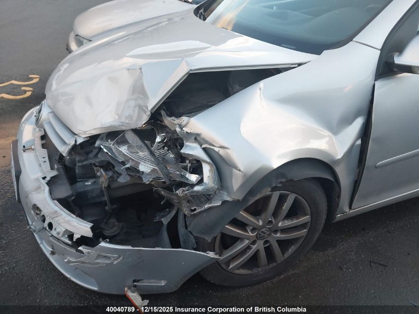 2008 Volkswagen Rabbit VIN: WVWDA71K38W107351 Lot: 40040789