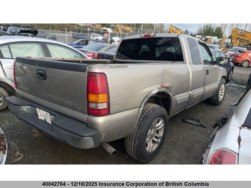 1999 Chevrolet Silverado C1500 VIN: 2GCEC19T9X1217335 Lot: 40042764