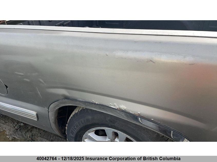 1999 Chevrolet Silverado C1500 VIN: 2GCEC19T9X1217335 Lot: 40042764