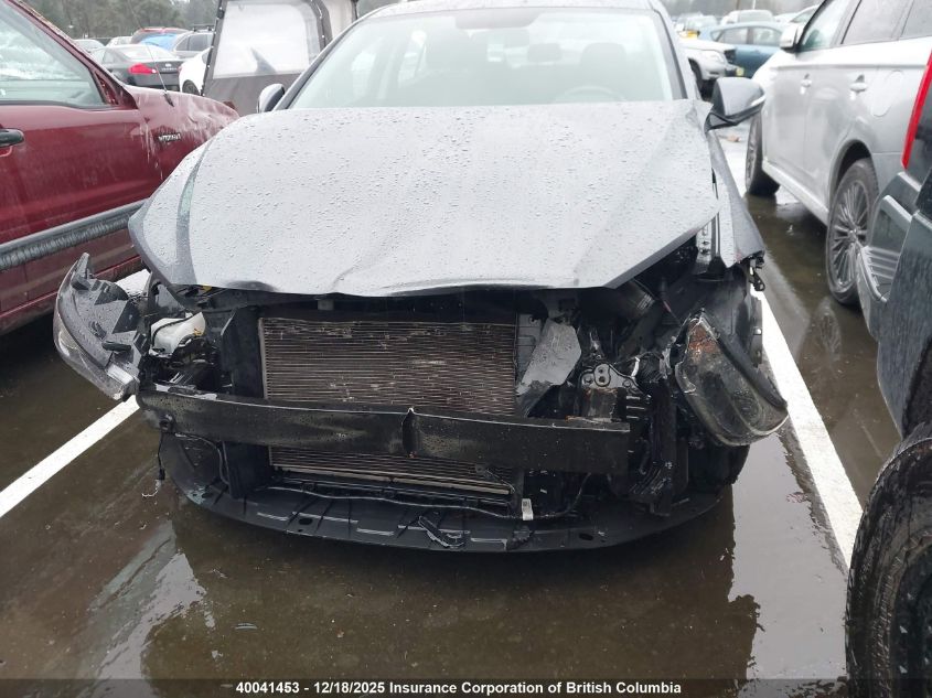 2017 Hyundai Elantra Se/Value/Limited VIN: KMHD84LFXHU207948 Lot: 40041453