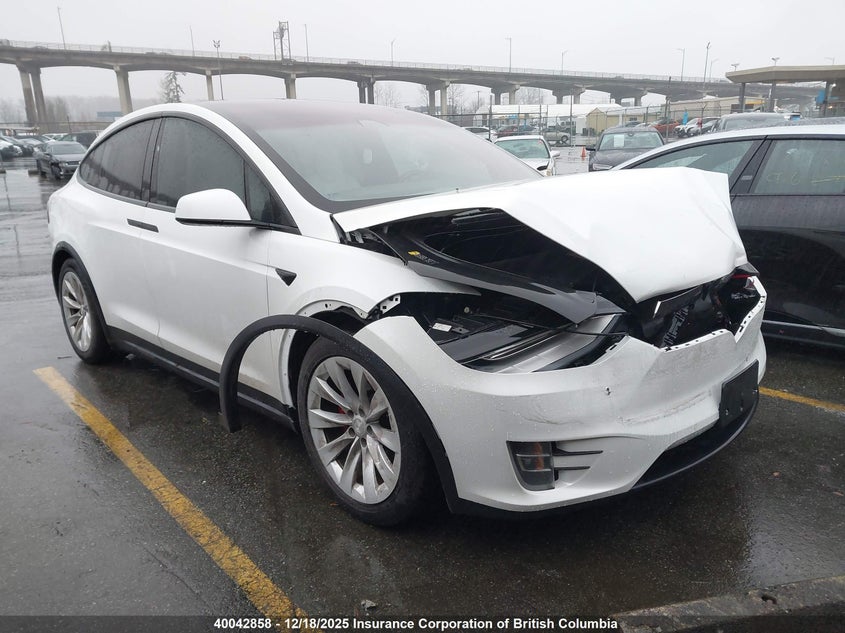 5YJXCBE24JF124108 2018 Tesla Model X Awd/Standard Range auction photo 1