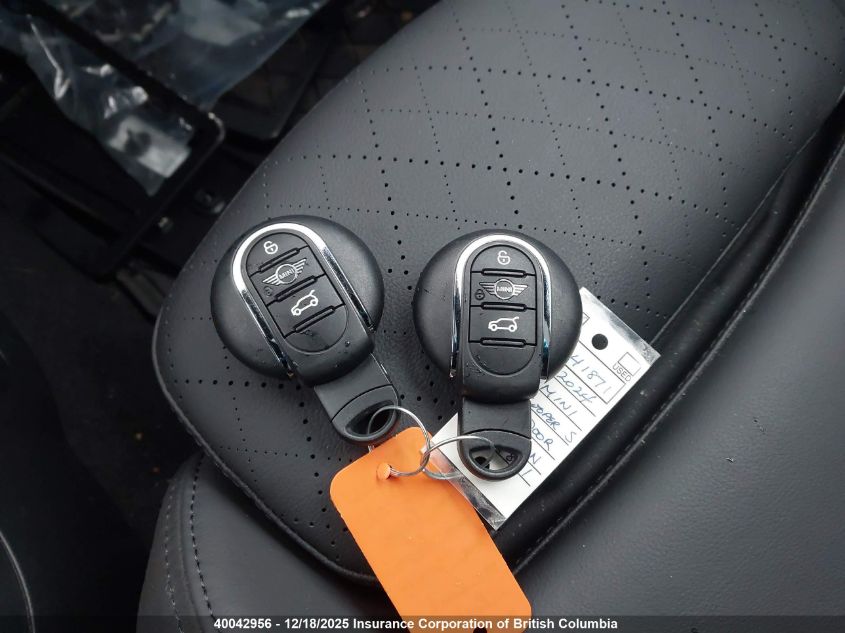 2024 Mini 3 Door Cooper S VIN: WMW53DH09R2U91871 Lot: 40042956
