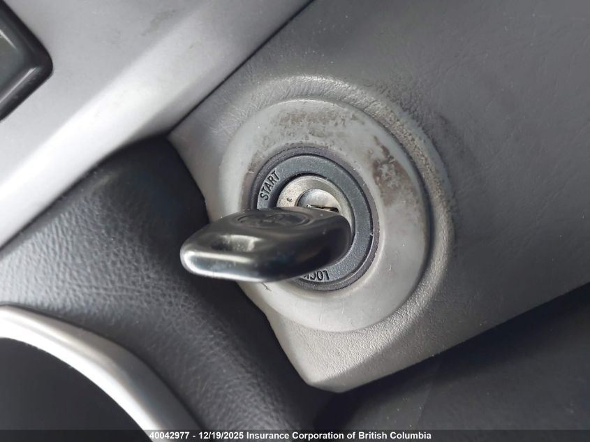 2004 Toyota 4Runner Limited VIN: JTEBU17R440027808 Lot: 40042977