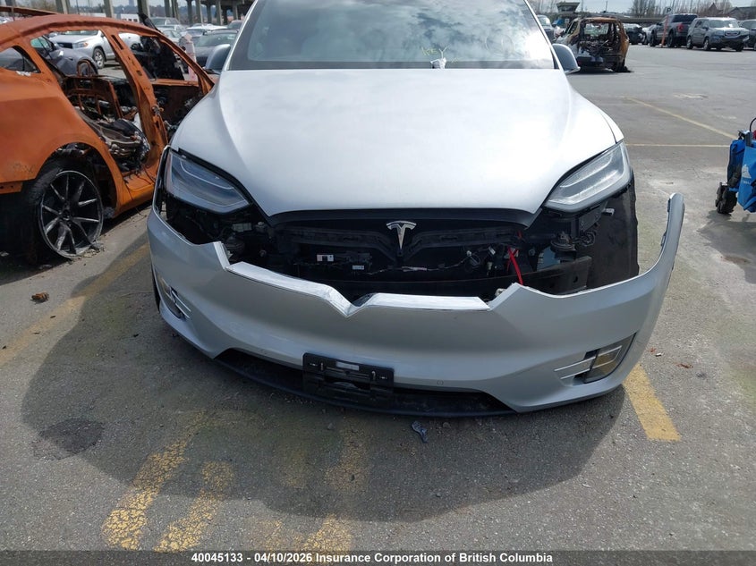 2017 Tesla Model X Awd/Standard Range VIN: 5YJXCBE23HF040453 Lot: 40045133