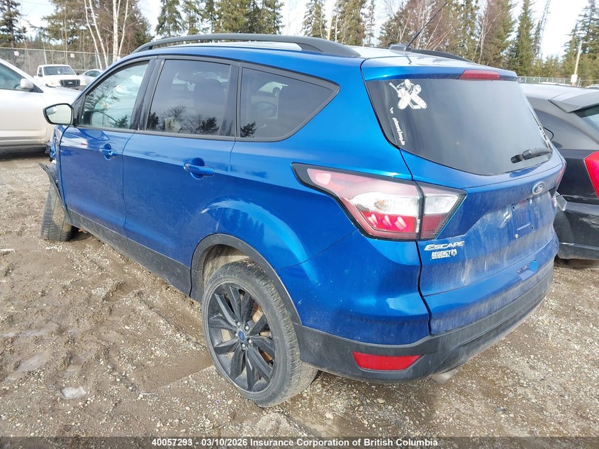 Vin: 1fmcu9gd8juc82912, lot: 30069012, ford escape se 20183