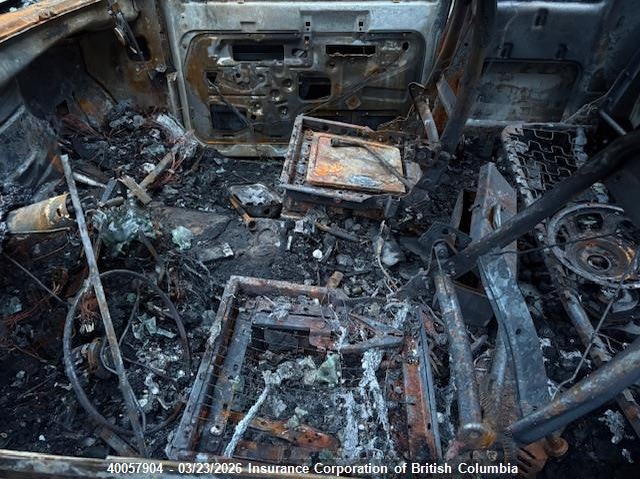 1993 GMC Sierra K1500 VIN: 2GTEK19K8P1525932 Lot: 40057904