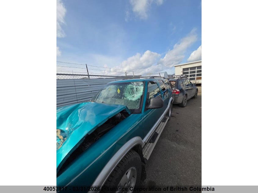 1996 Chevrolet Blazer VIN: 1GNDT13W4T2286854 Lot: 40057917