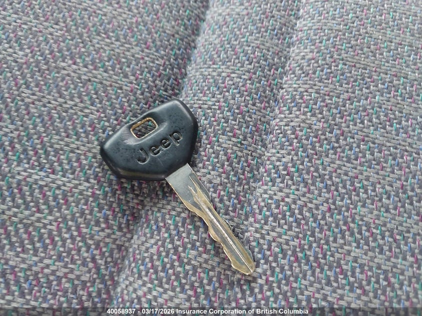 2001 Lexus Is 300 VIN: JTHBD182210028276 Lot: 40058937