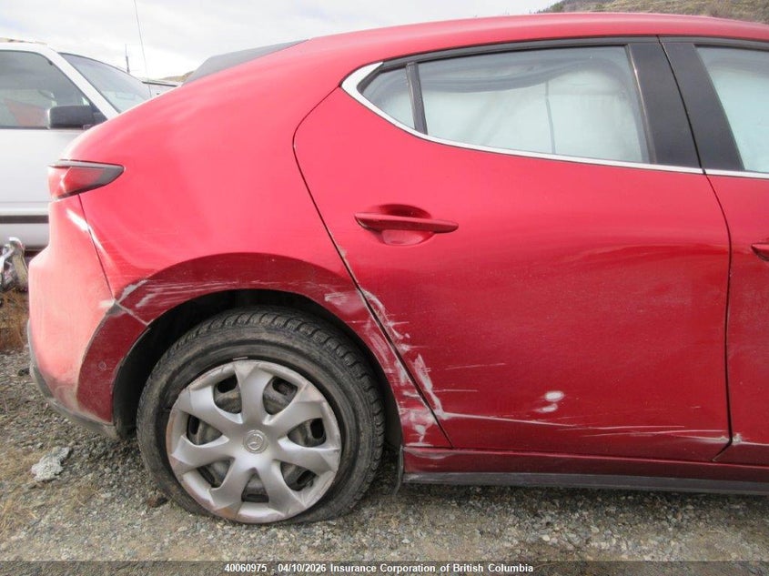 2021 Mazda 3 Premium VIN: JM1BPBML4M1304372 Lot: 40060975