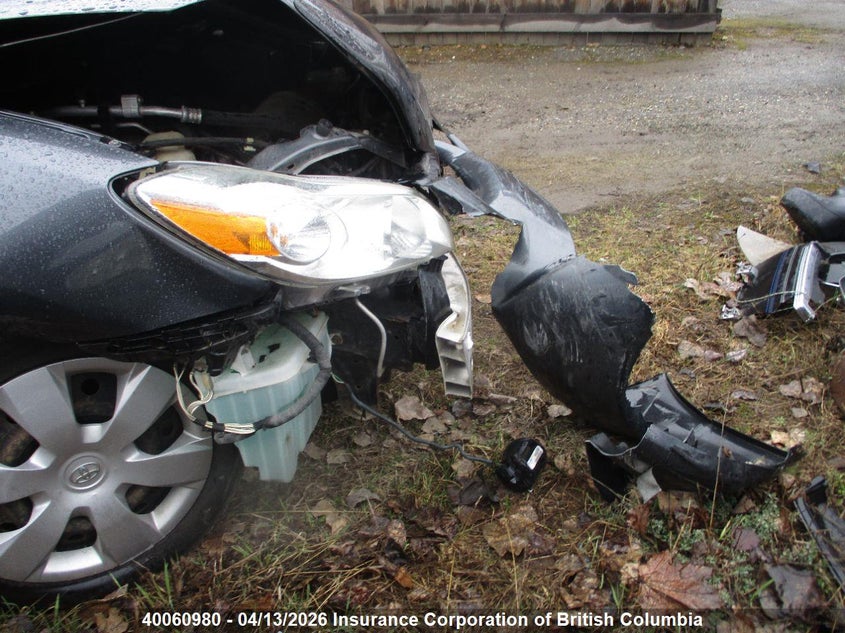 2010 Toyota Matrix Xr VIN: 2T1KE4EE4AC040689 Lot: 40060980