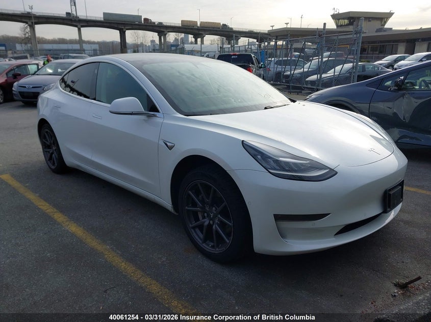 5YJ3E1EAXKF397033 2019 Tesla Model 3 auction photo 1