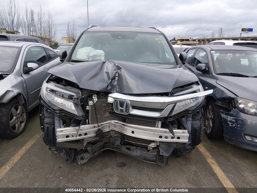 2022 Honda Pilot Touring VIN: 5FNYF6H67NB505040 Lot: 40054442