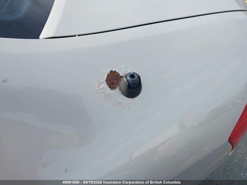 1998 Audi A6 VIN: WAUBA34B1WN172713 Lot: 40061580