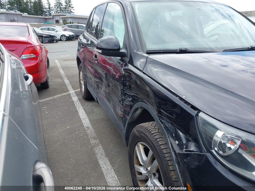 2013 Volkswagen Tiguan S/Se/Sel VIN: WVGHV3AX5DW614767 Lot: 40062248