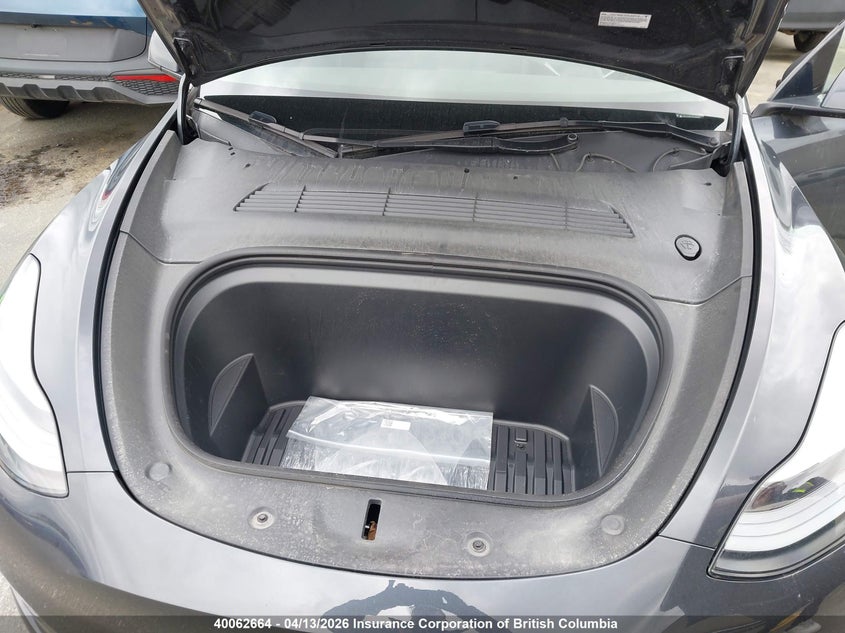 2025 Tesla Model Y VIN: 7SAYGAEE7SF296280 Lot: 40062664