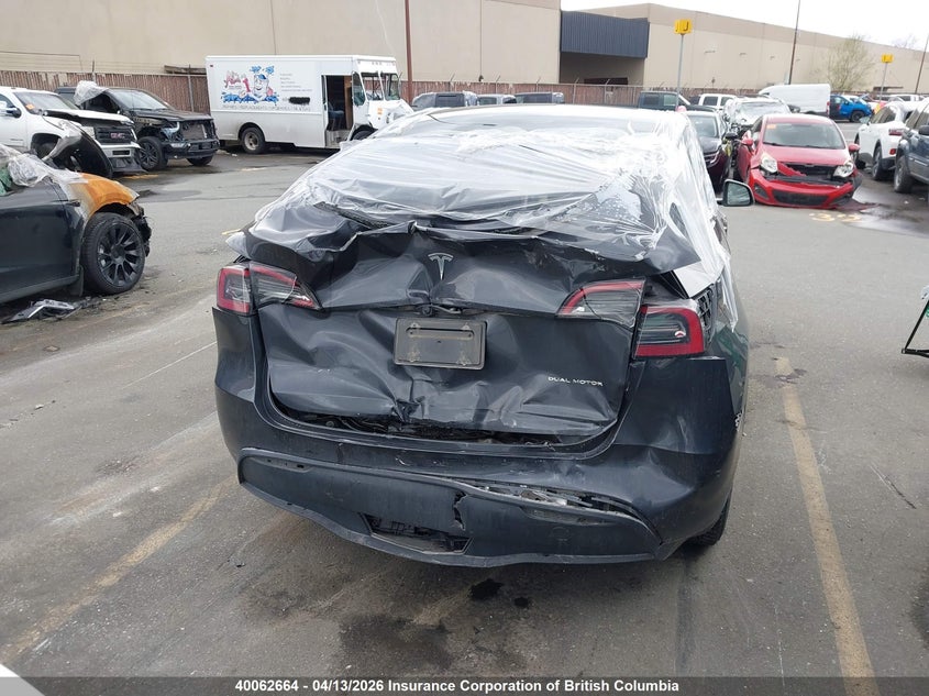 2025 Tesla Model Y VIN: 7SAYGAEE7SF296280 Lot: 40062664