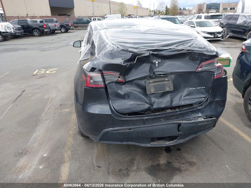 2025 Tesla Model Y VIN: 7SAYGAEE7SF296280 Lot: 40062664