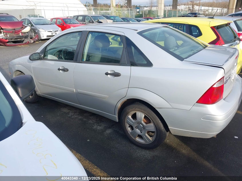 2005 Ford Focus Zx4 VIN: 1FAFP34N25W153454 Lot: 40043340