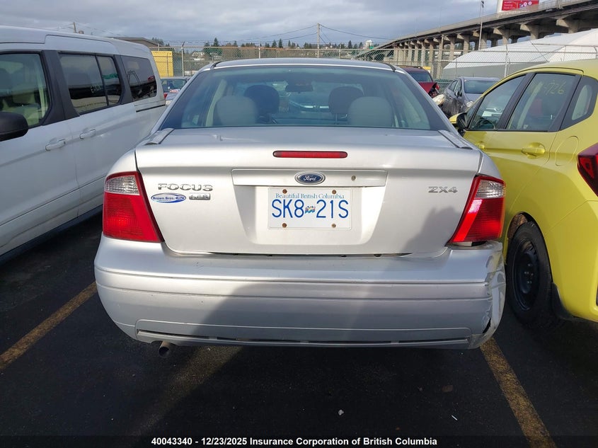 2005 Ford Focus Zx4 VIN: 1FAFP34N25W153454 Lot: 40043340