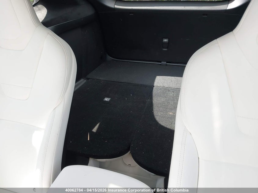 2017 Tesla Model X Awd/Standard Range VIN: 5YJXCBE22HF057180 Lot: 40062784