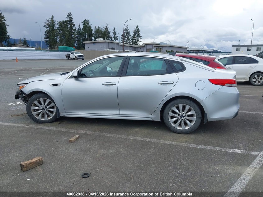 2016 Kia Optima Ex VIN: 5XXGU4L39GG082173 Lot: 40062938