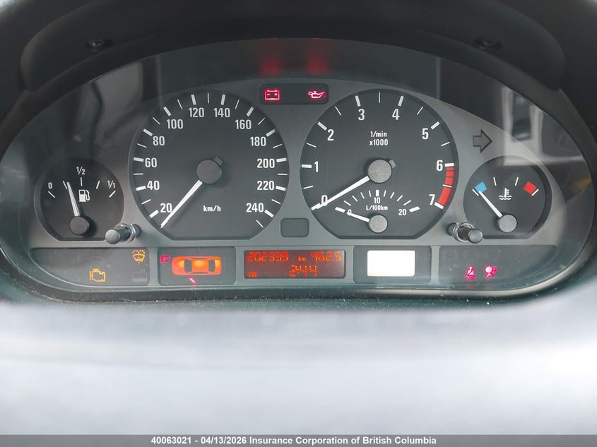 2002 BMW 320I VIN: WBAEV13412KL20427 Lot: 40063021