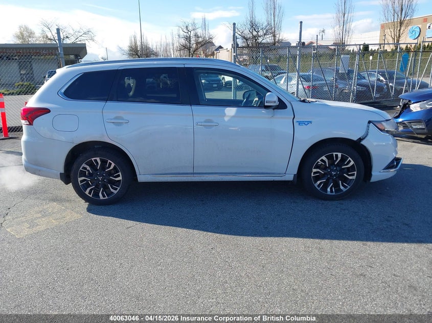2018 Mitsubishi Outlander Se/Gt VIN: JA4J24A5XJZ605313 Lot: 40063046