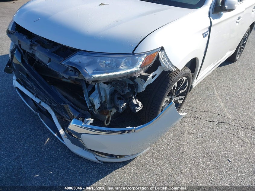 2018 Mitsubishi Outlander Se/Gt VIN: JA4J24A5XJZ605313 Lot: 40063046