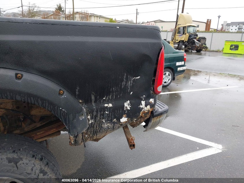 2008 GMC Yukon Xl 1500 Slt VIN: 1GKFC16JX8R231832 Lot: 40063096