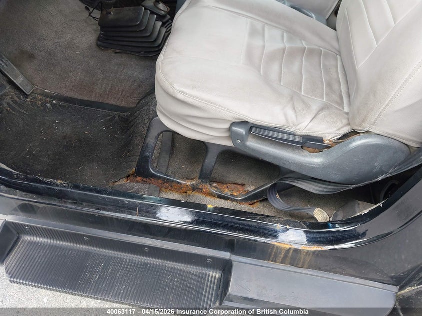 1990 Jeep Wrangler / Yj Laredo VIN: 2J4FY59T1LJ523589 Lot: 40063117