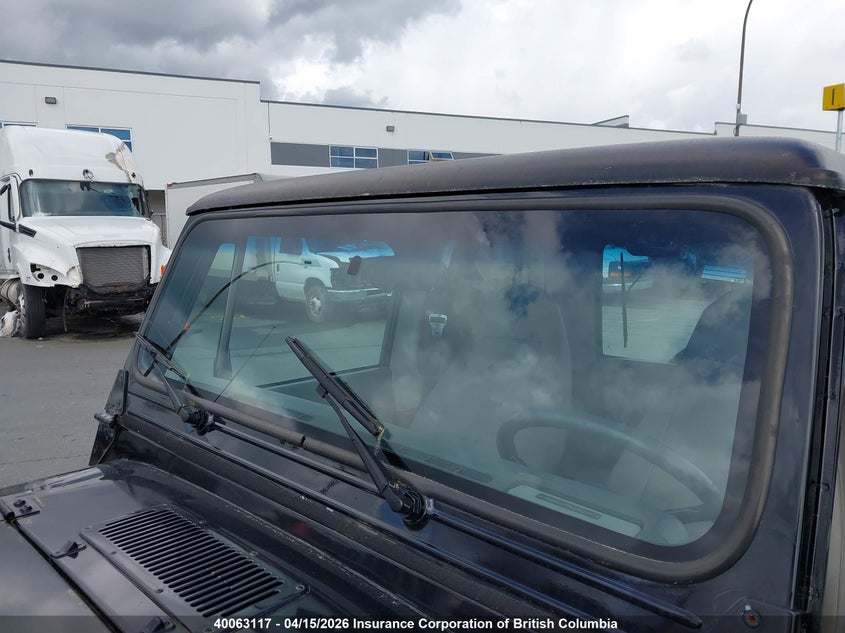 1990 Jeep Wrangler / Yj Laredo VIN: 2J4FY59T1LJ523589 Lot: 40063117