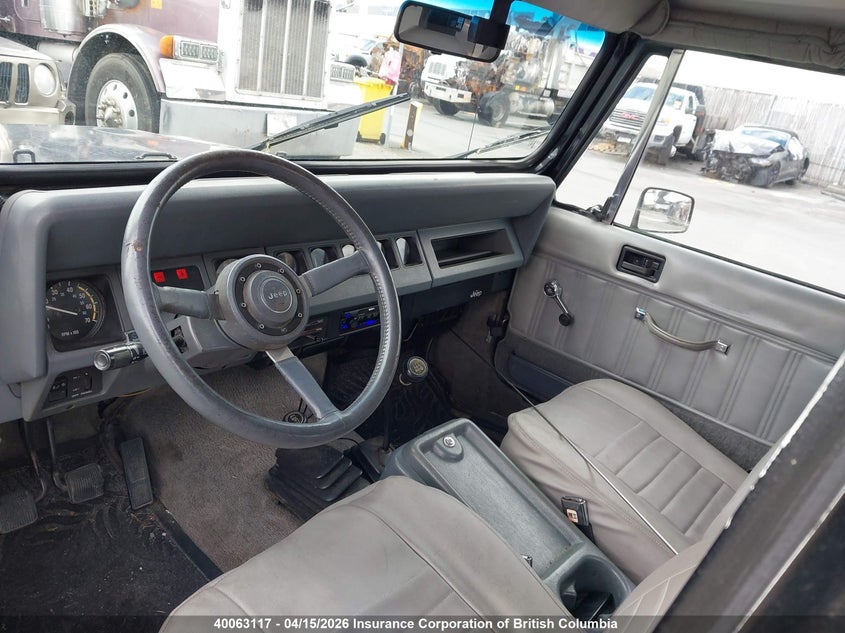 1990 Jeep Wrangler / Yj Laredo VIN: 2J4FY59T1LJ523589 Lot: 40063117