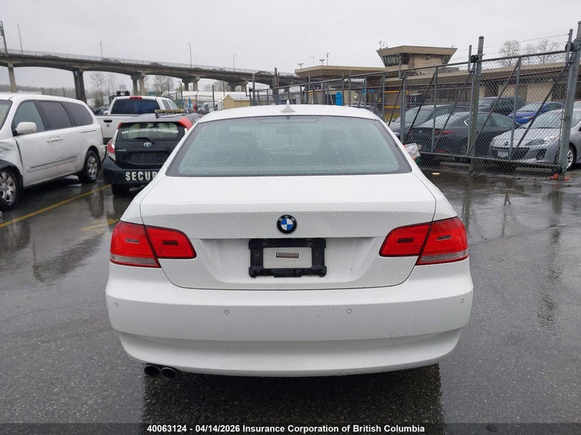 2007 BMW 328I VIN: WBAWB33557PV70989 Lot: 40063124