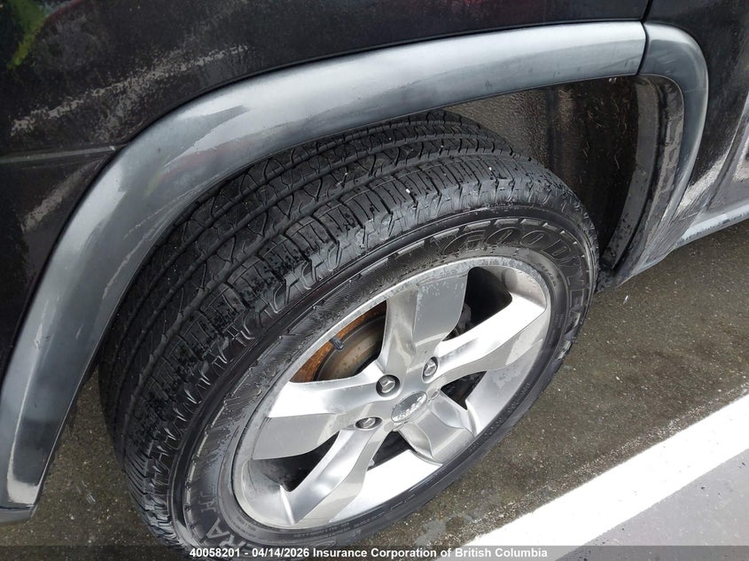 2011 Jeep Grand Cherokee Limited VIN: 1J4RR5GT2BC567915 Lot: 40058201