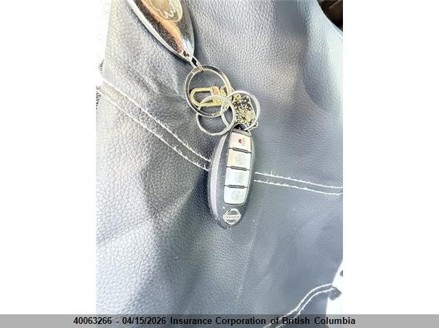 2019 Nissan Rogue VIN: 5N1AT2MV4KC821211 Lot: 40063266