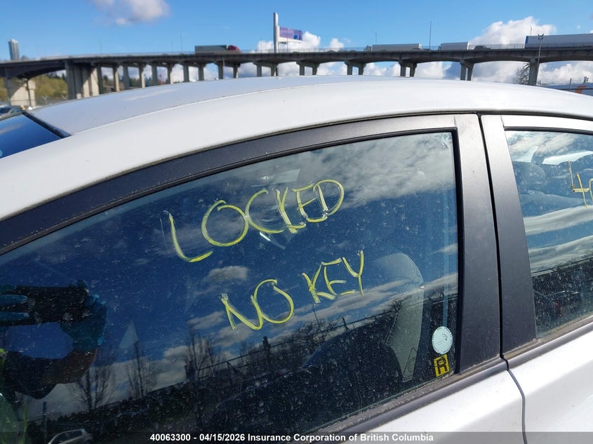 2014 Hyundai Elantra Se/Sport/Limited VIN: 5NPDH4AE6EH490692 Lot: 40063300