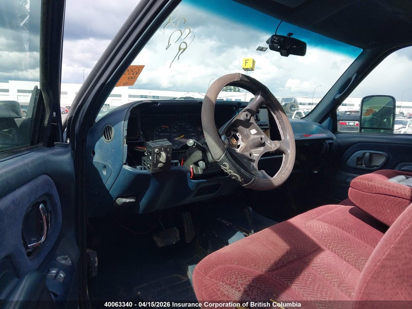 1996 GMC Sierra VIN: 1GTGK29F2TE518100 Lot: 40063340