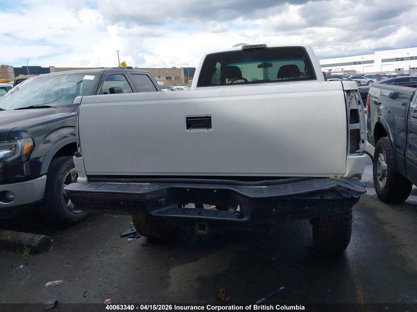 1996 GMC Sierra VIN: 1GTGK29F2TE518100 Lot: 40063340