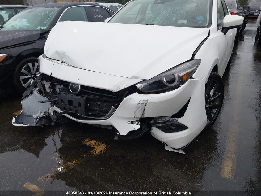 2018 Mazda 3 Grand Touring VIN: 3MZBN1M38JM233589 Lot: 40058543