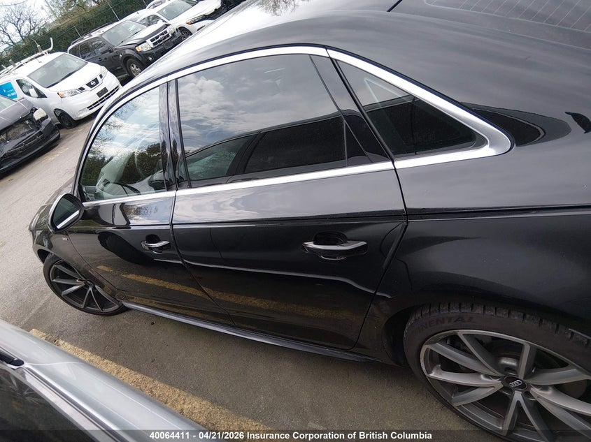 2017 Audi A4 Prestige VIN: WAUFNAF47HN046626 Lot: 40064411